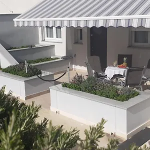 https://znjan-beach-first-row-new-apartment-seasunrelax.splithotels.org